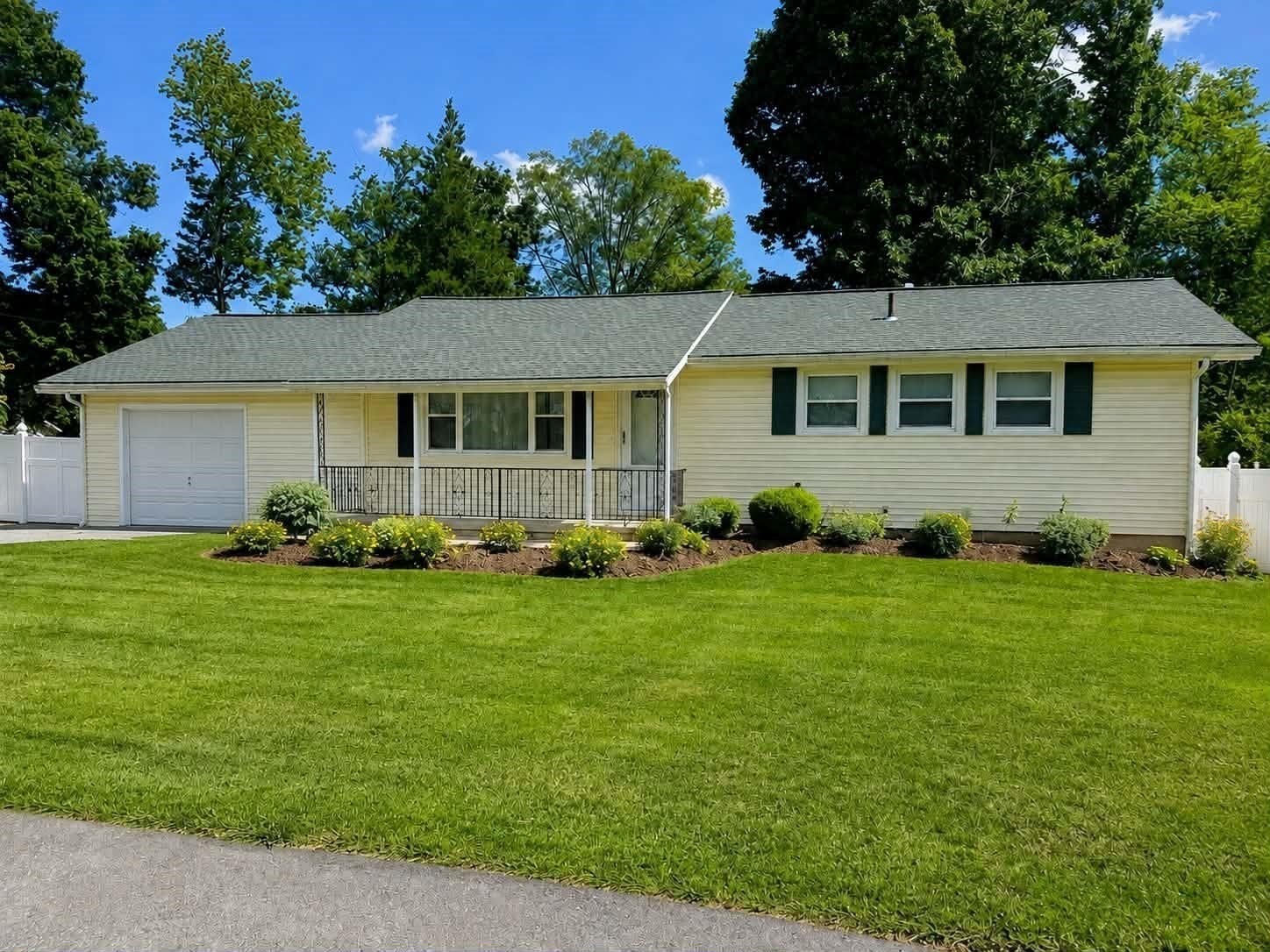 14 Yale Drive Property Photo 1