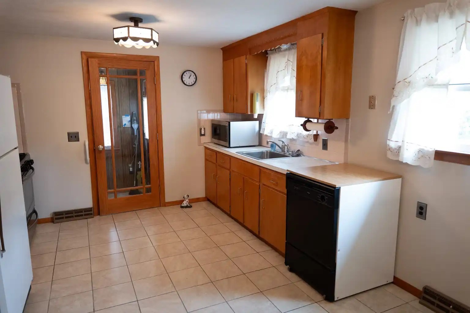 24 Hanson St Property Photo 5