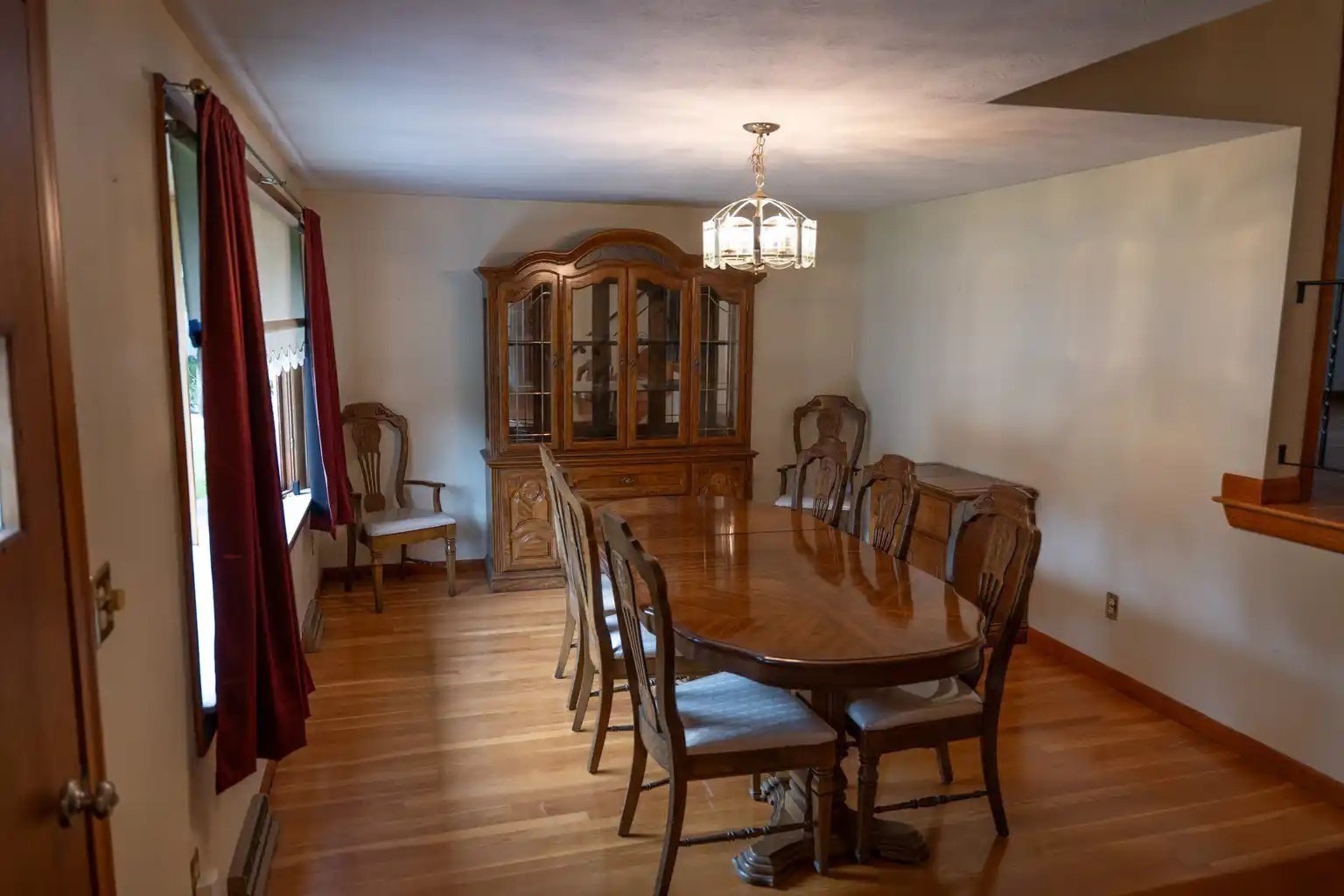 24 Hanson St Property Photo 6