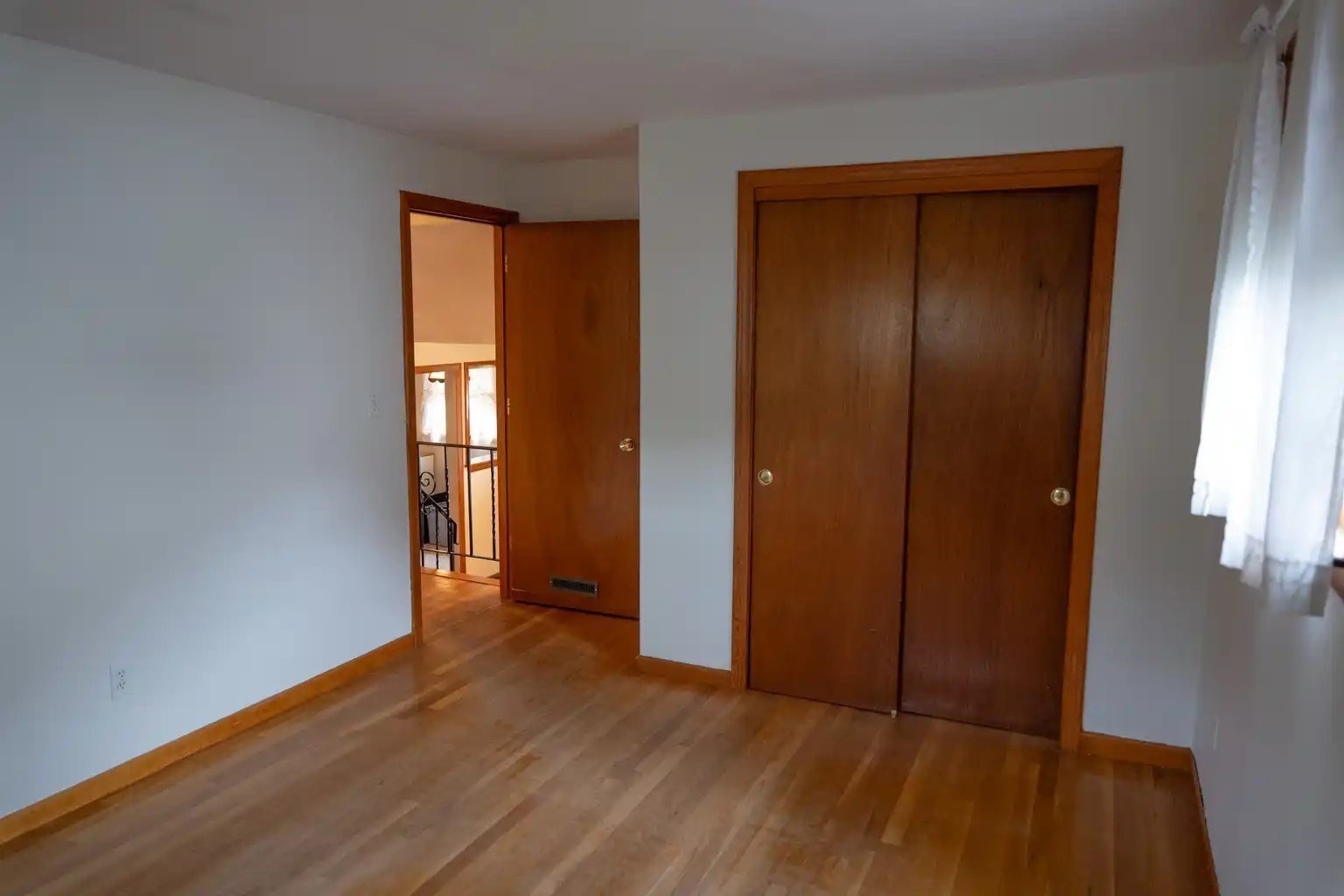 24 Hanson St Property Photo 10