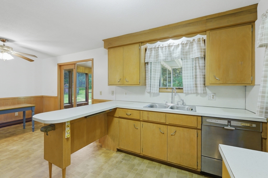 65 Church Street Property Photo 12
