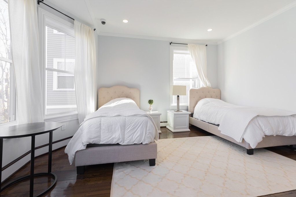 27 Howland St # 2 Property Photo 12