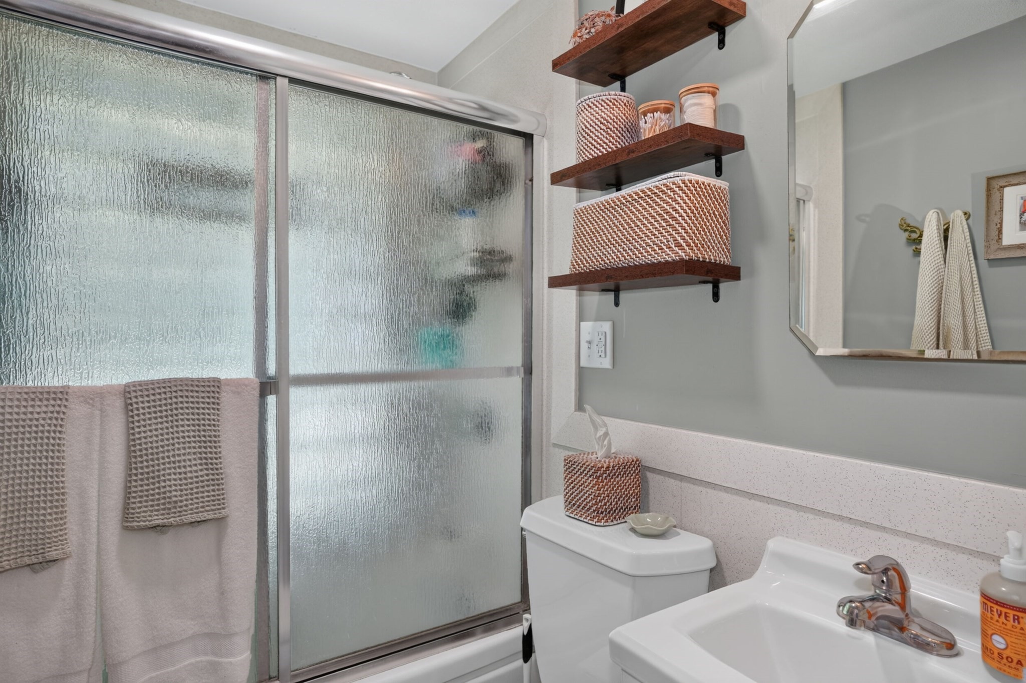 20 Ledgewood Dr Property Photo 17