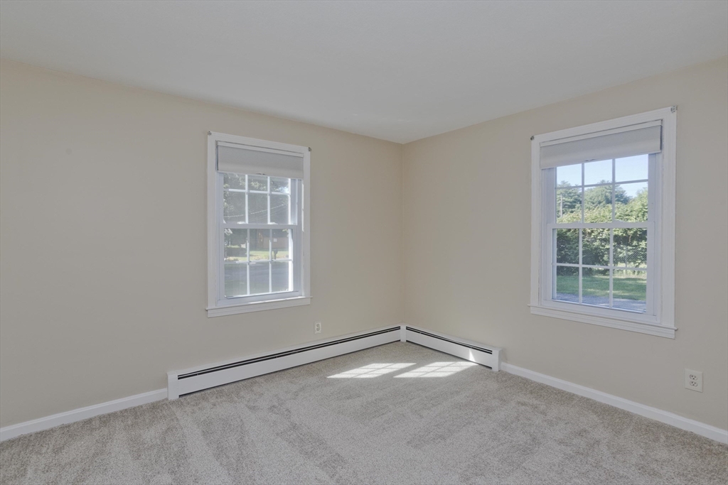 6 Joan St Property Photo 21