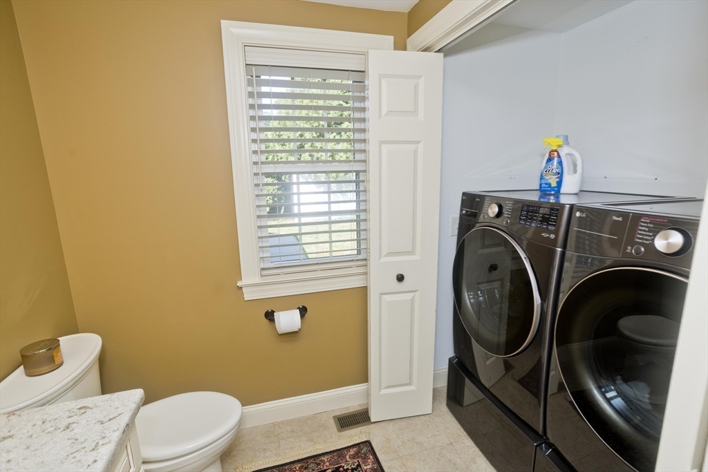 6 Joan St Property Photo 24