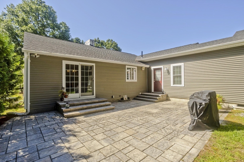 6 Joan St Property Photo 39