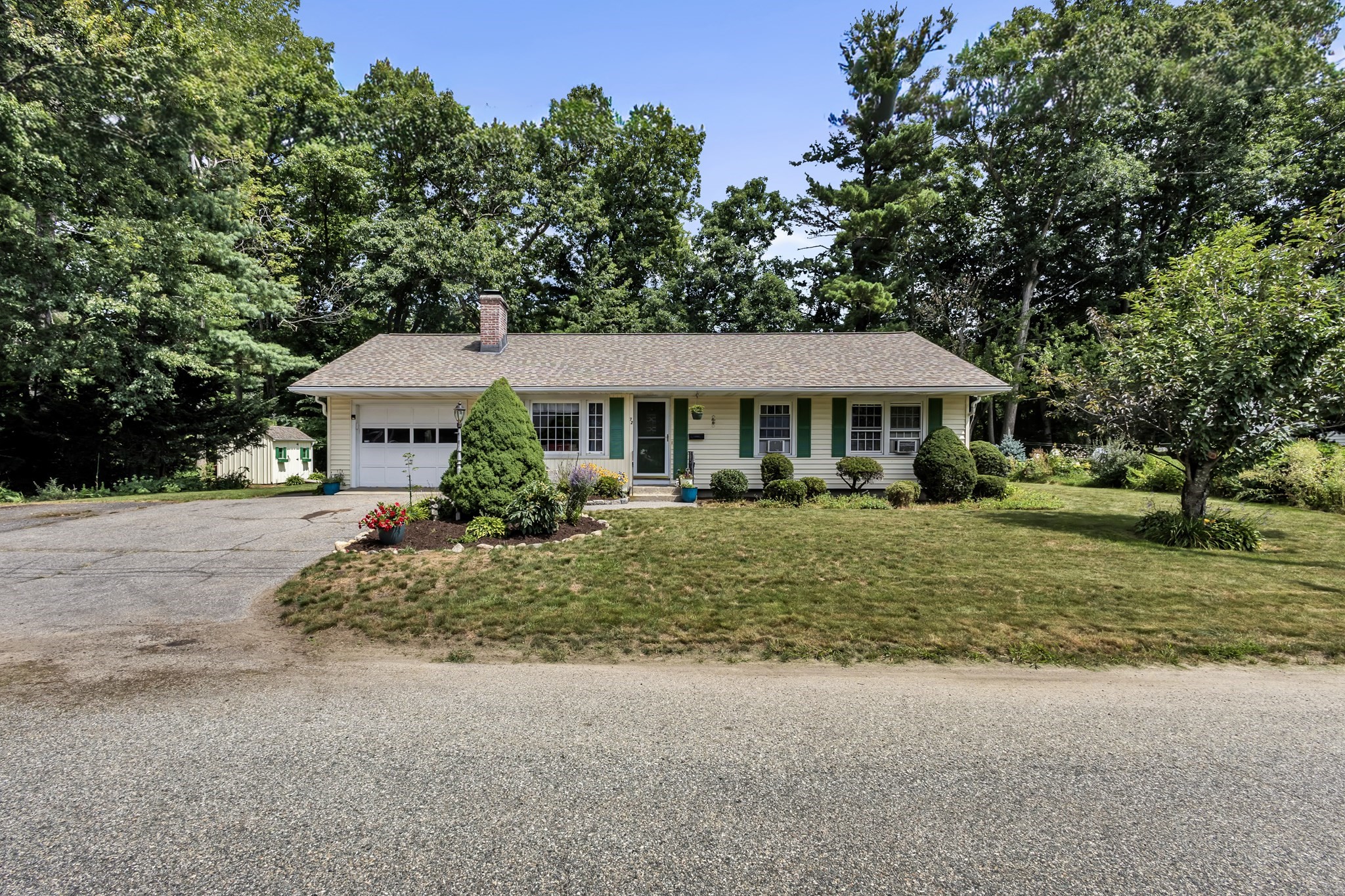 72 Powers Rd Property Photo 1
