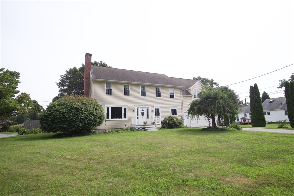 4 Williams Rd Property Photo 1