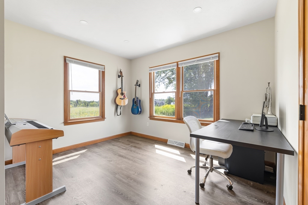 180 Great Road Property Photo 11