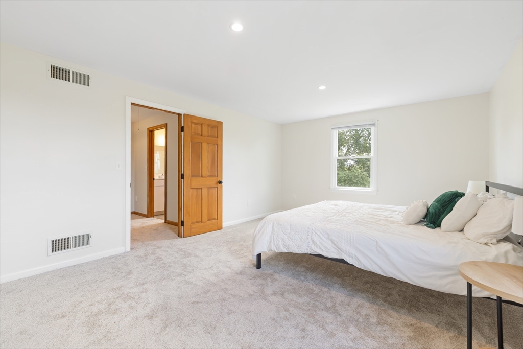 180 Great Road Property Photo 20