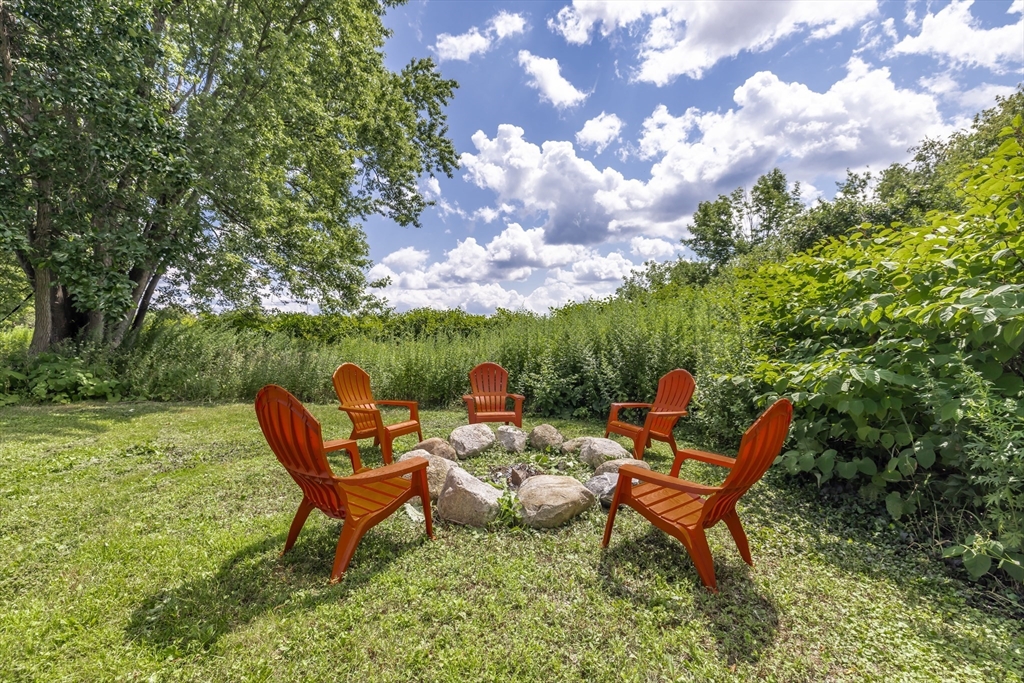 180 Great Road Property Photo 32