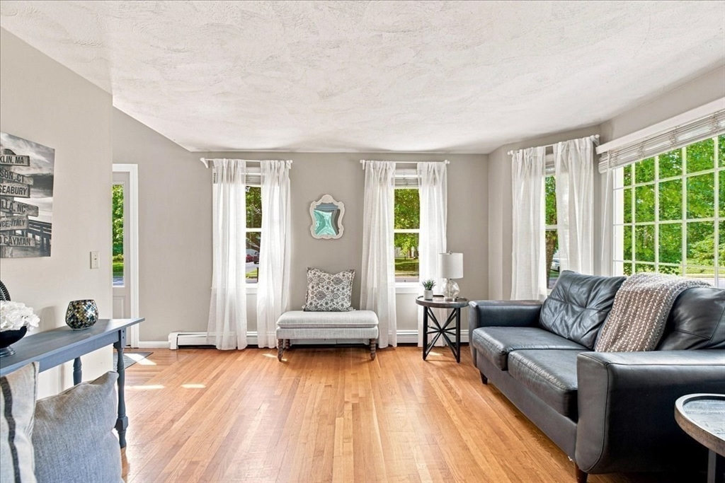 9 Catherine Avenue Property Photo 14