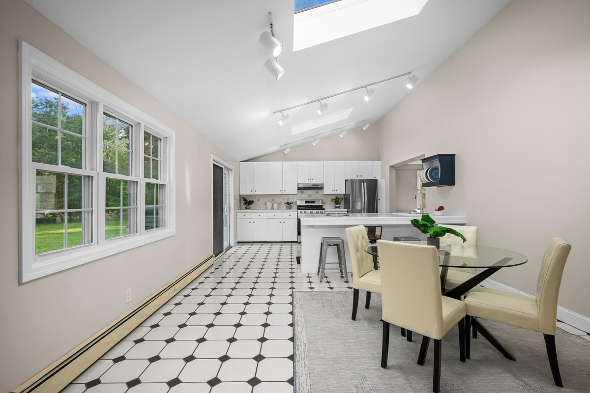 5 Elm Street Property Photo 10