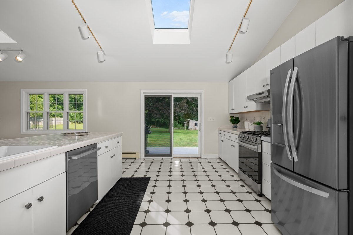 5 Elm Street Property Photo 12