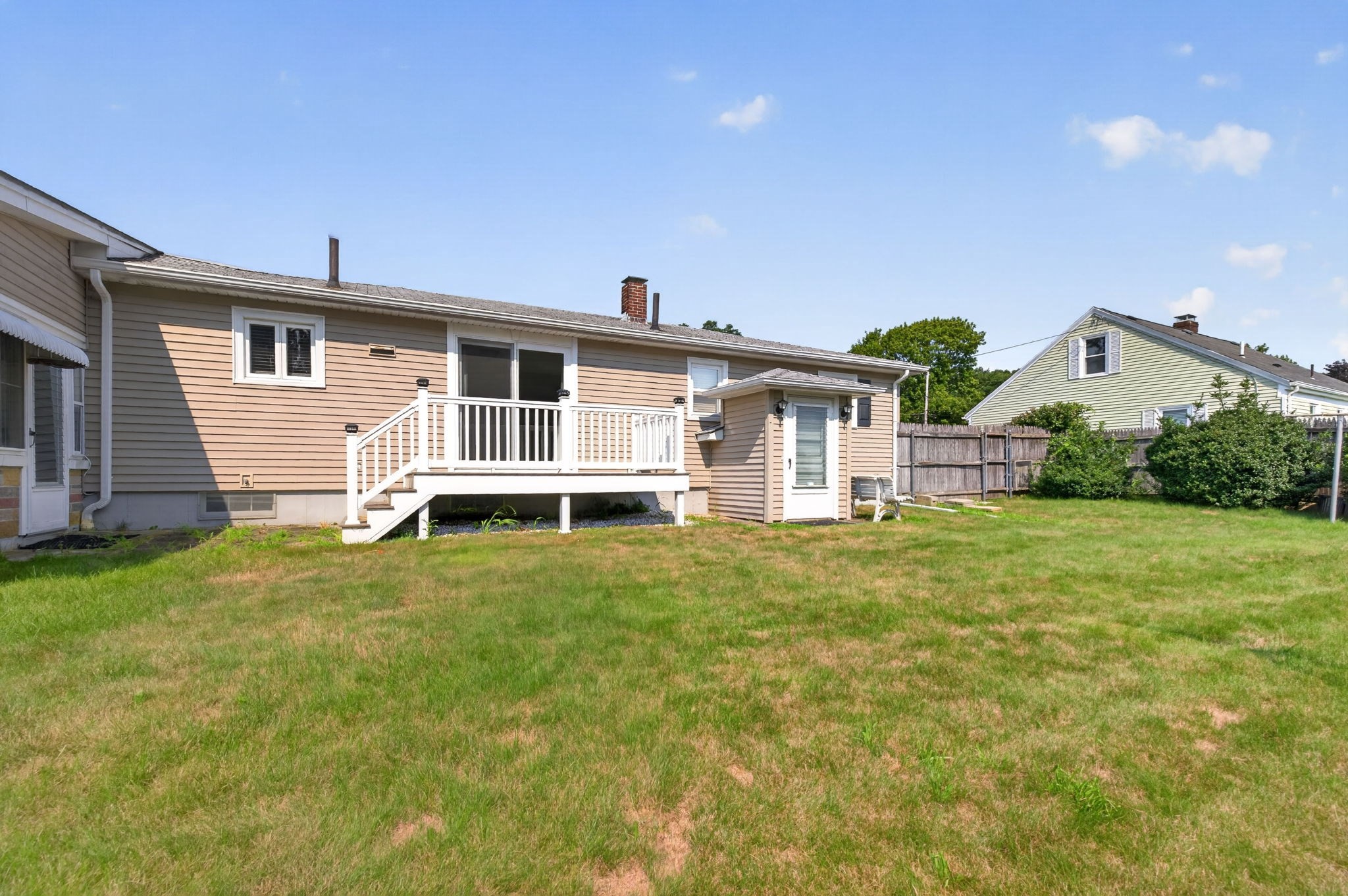 165 Swansom Rd Property Photo 4
