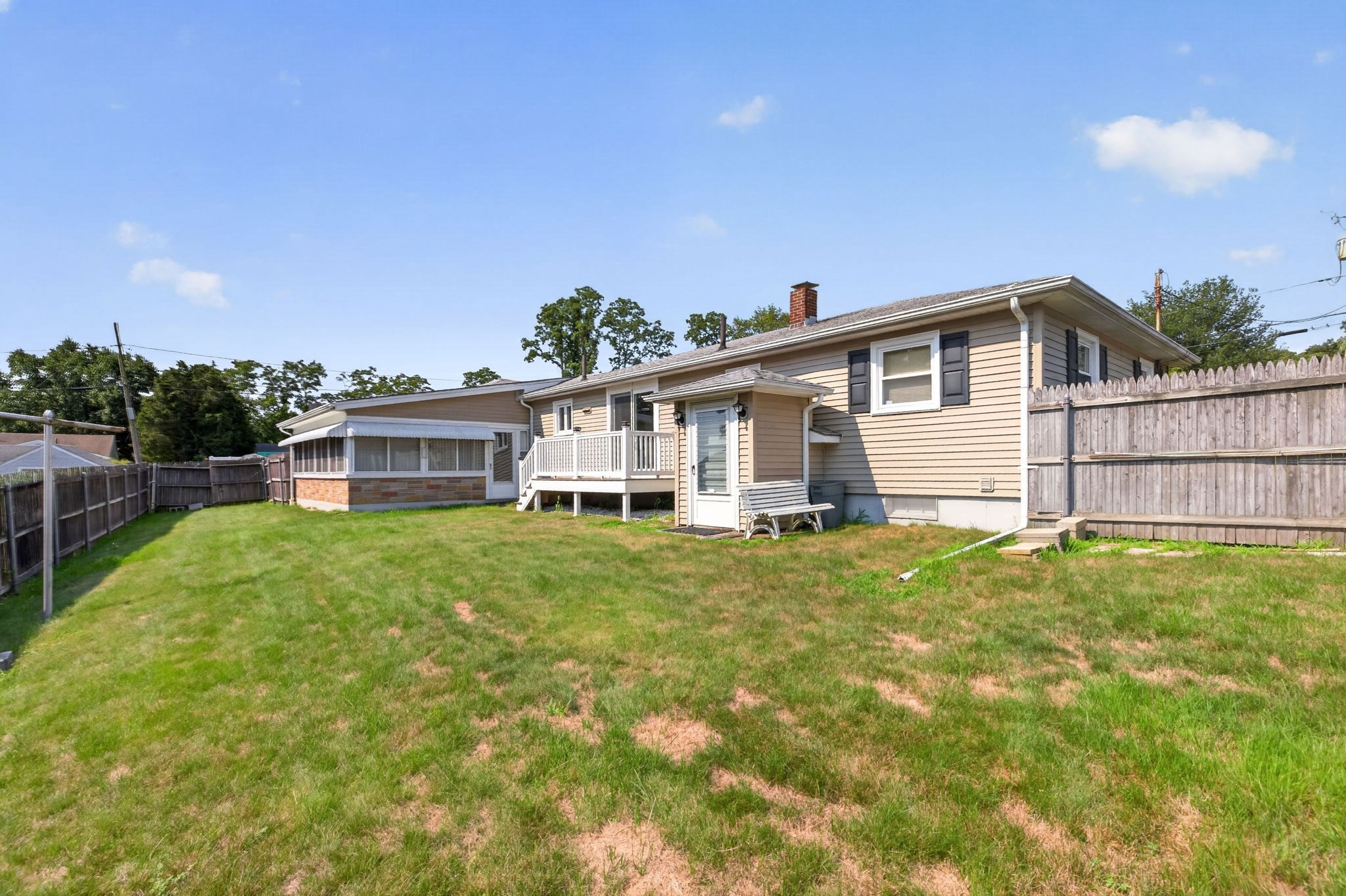 165 Swansom Rd Property Photo 5