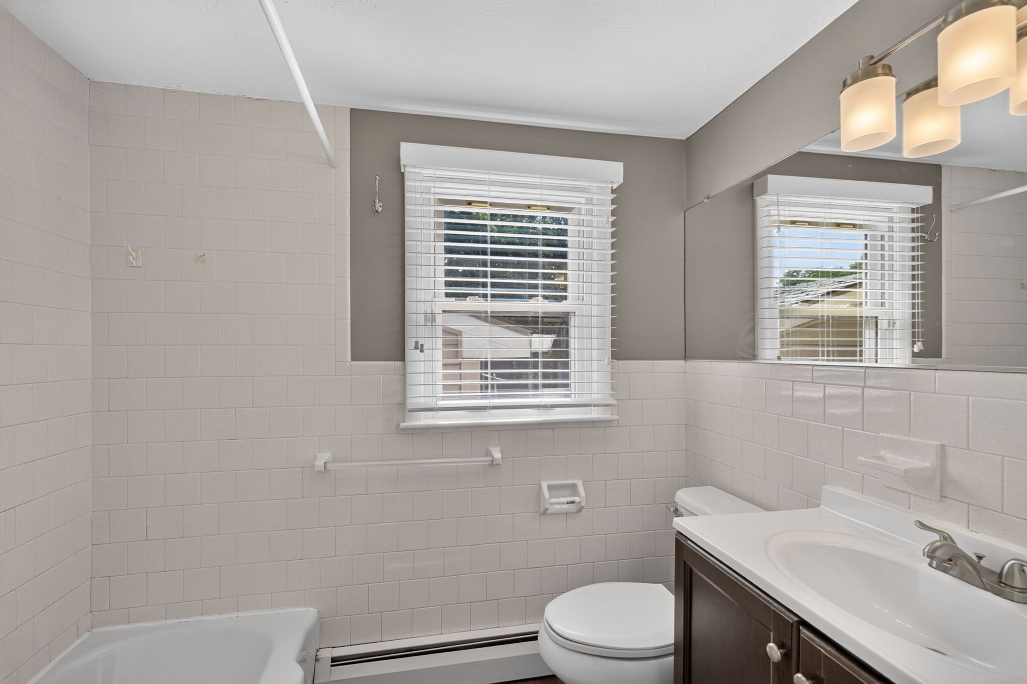 165 Swansom Rd Property Photo 22