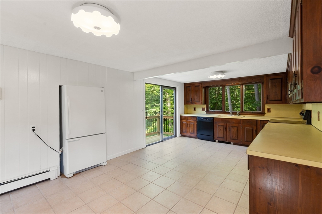 59 Holly St Property Photo 15