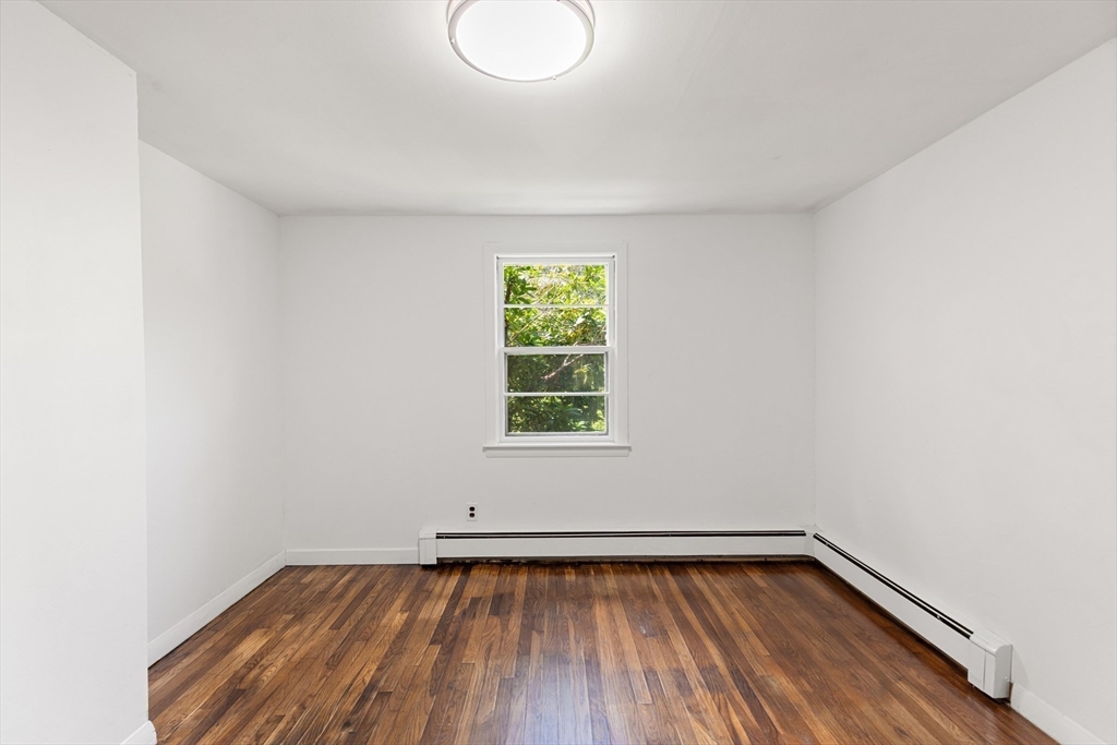 59 Holly St Property Photo 25