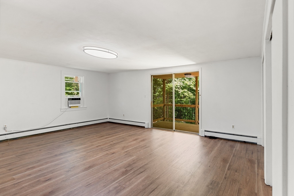 59 Holly St Property Photo 26
