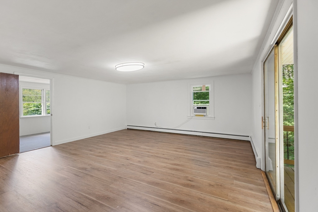 59 Holly St Property Photo 29
