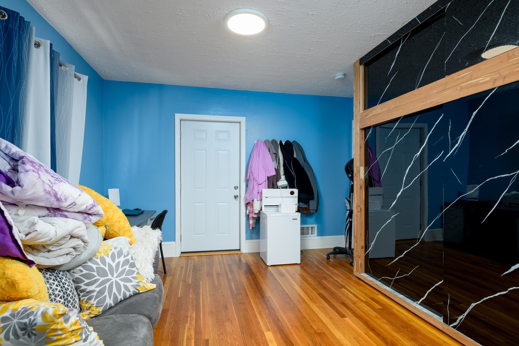 956 Main St Property Photo 15