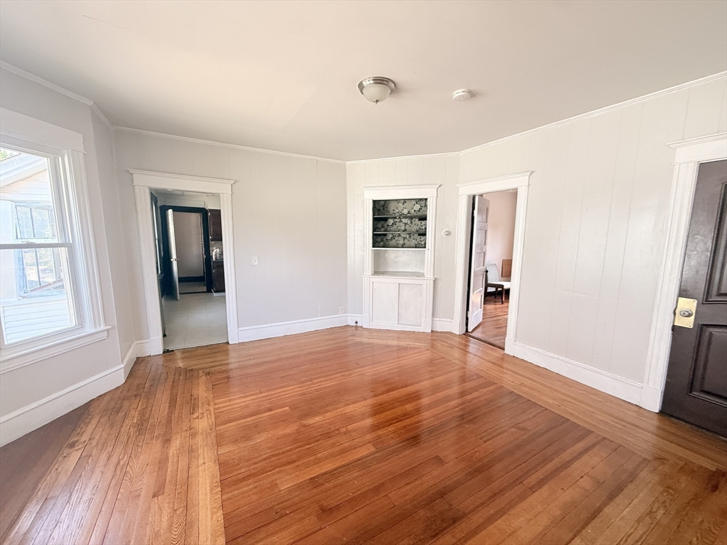 43 Wellington St Property Photo 9