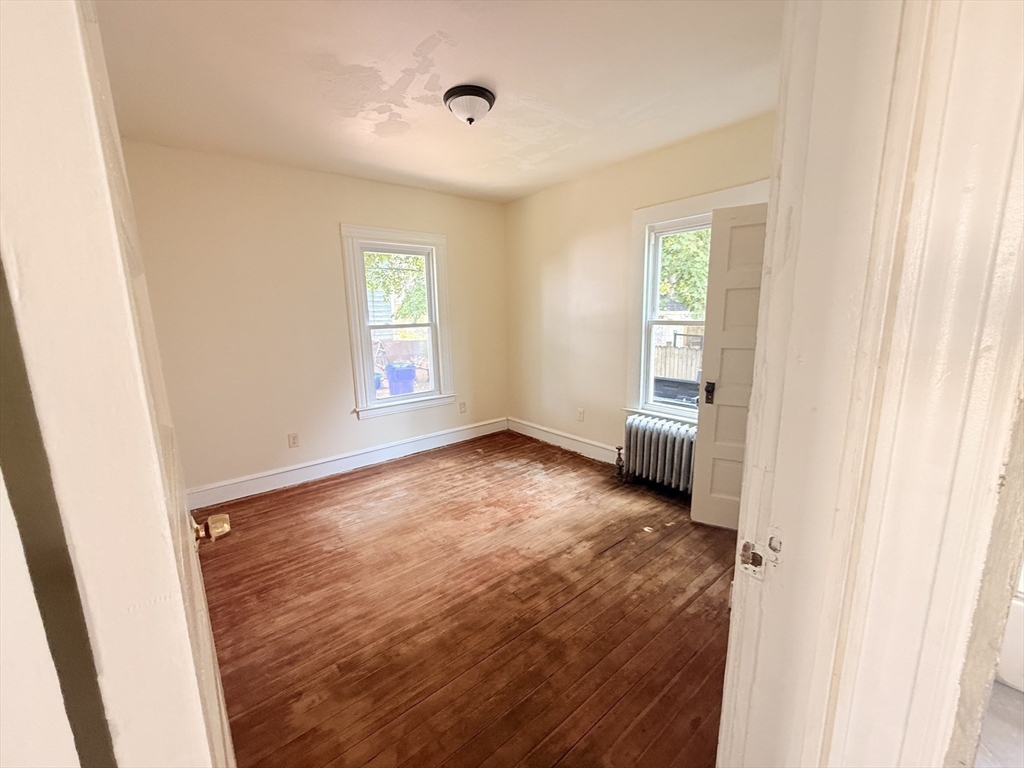 43 Wellington St Property Photo 11