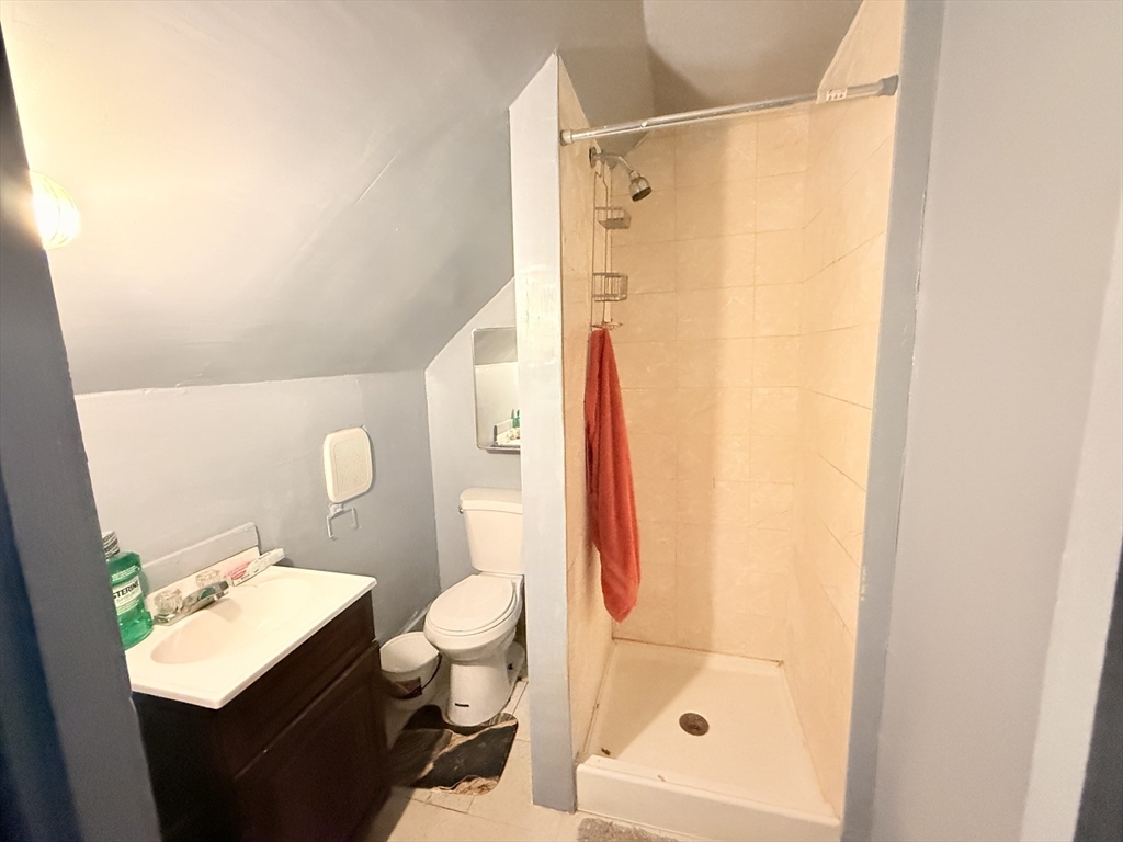 43 Wellington St Property Photo 35