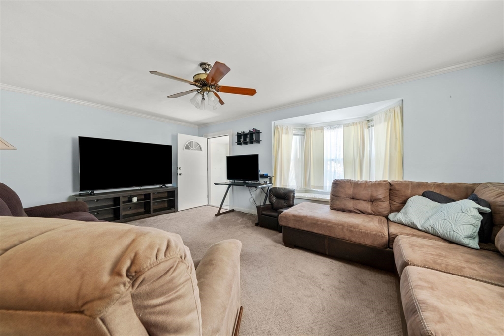 434 Eldridge St. Property Photo 12