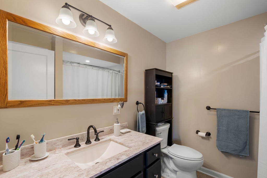 434 Eldridge St. Property Photo 19
