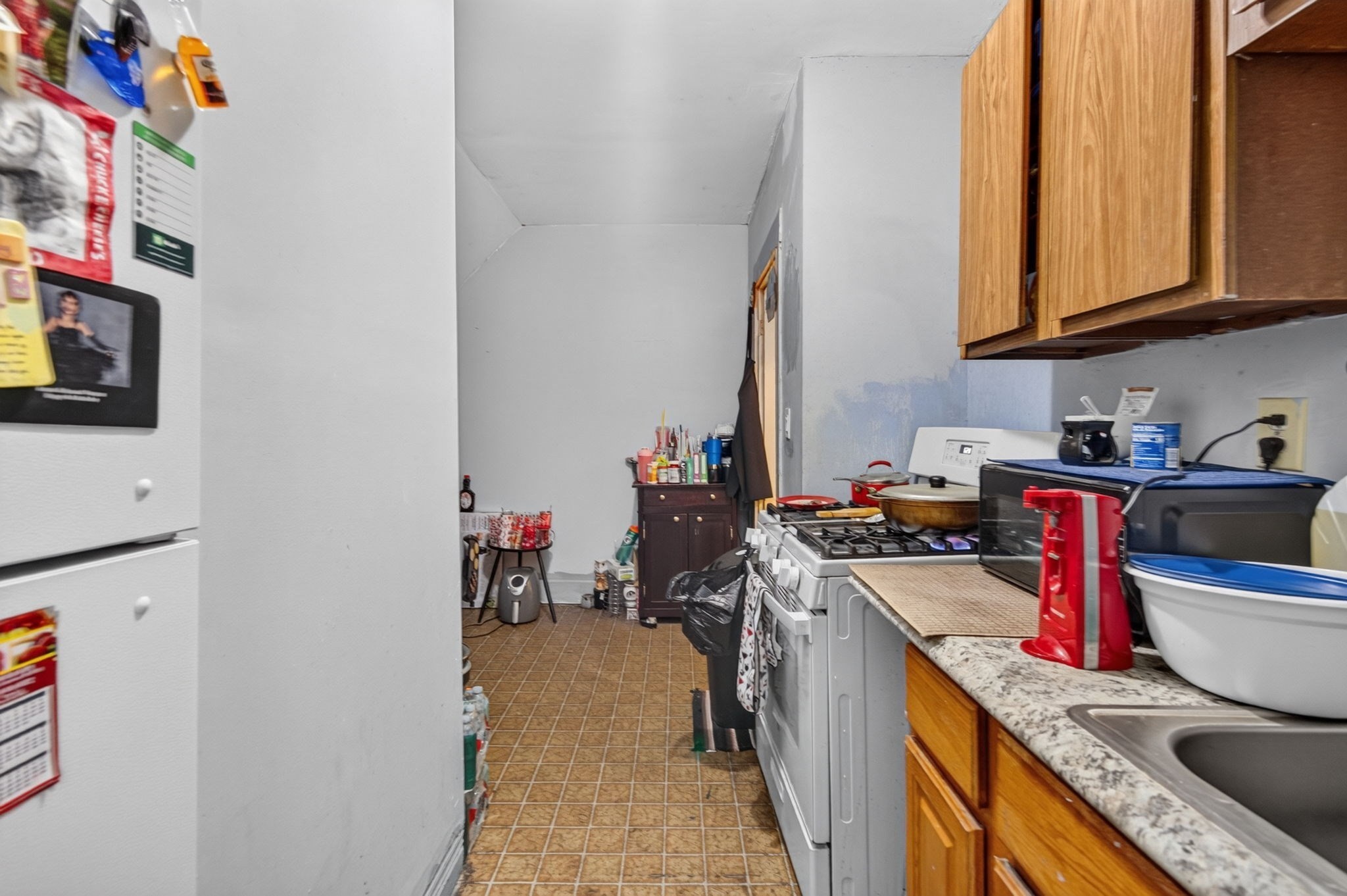 16 Gilbert Ave Property Photo 25