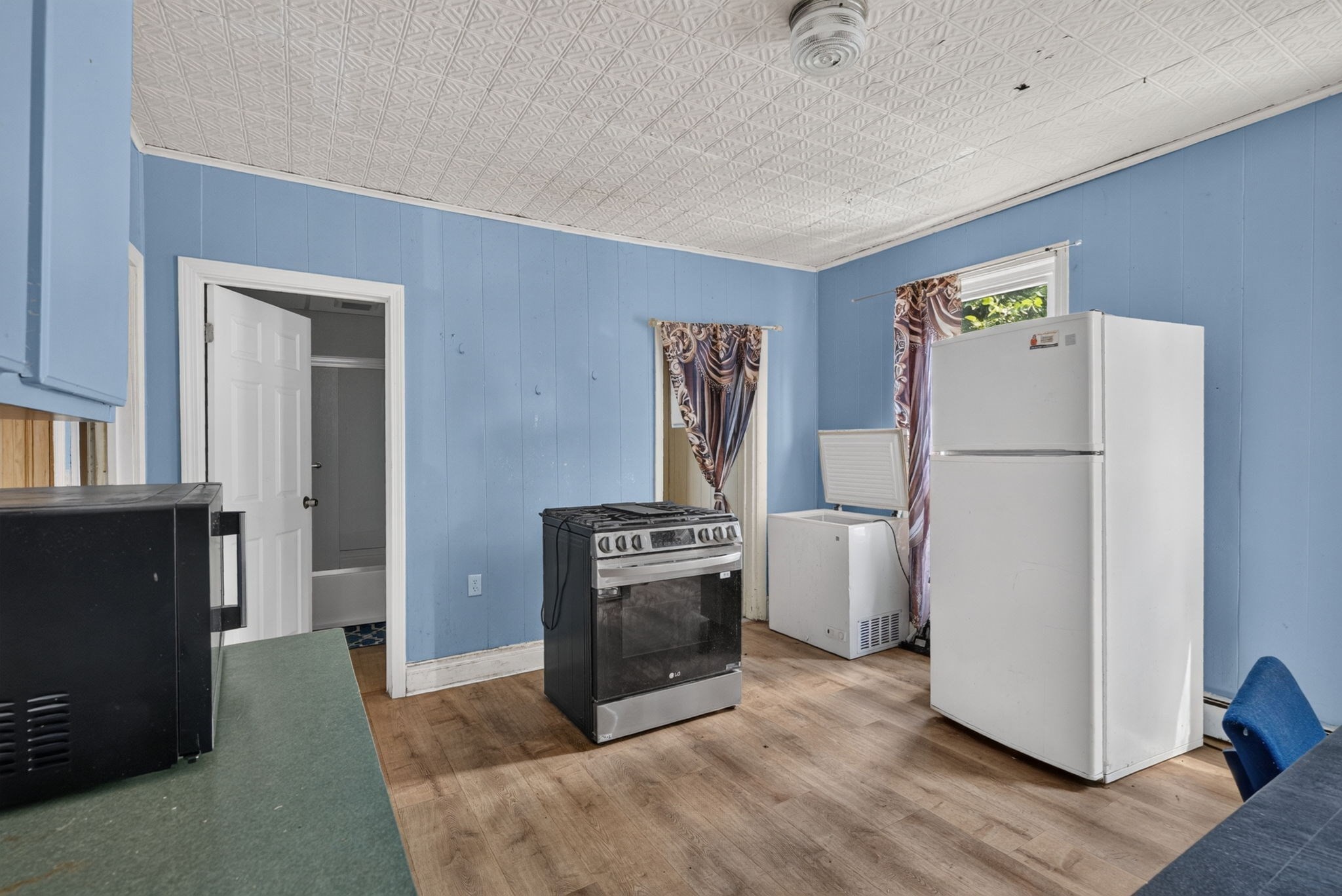16 Gilbert Ave Property Photo 34
