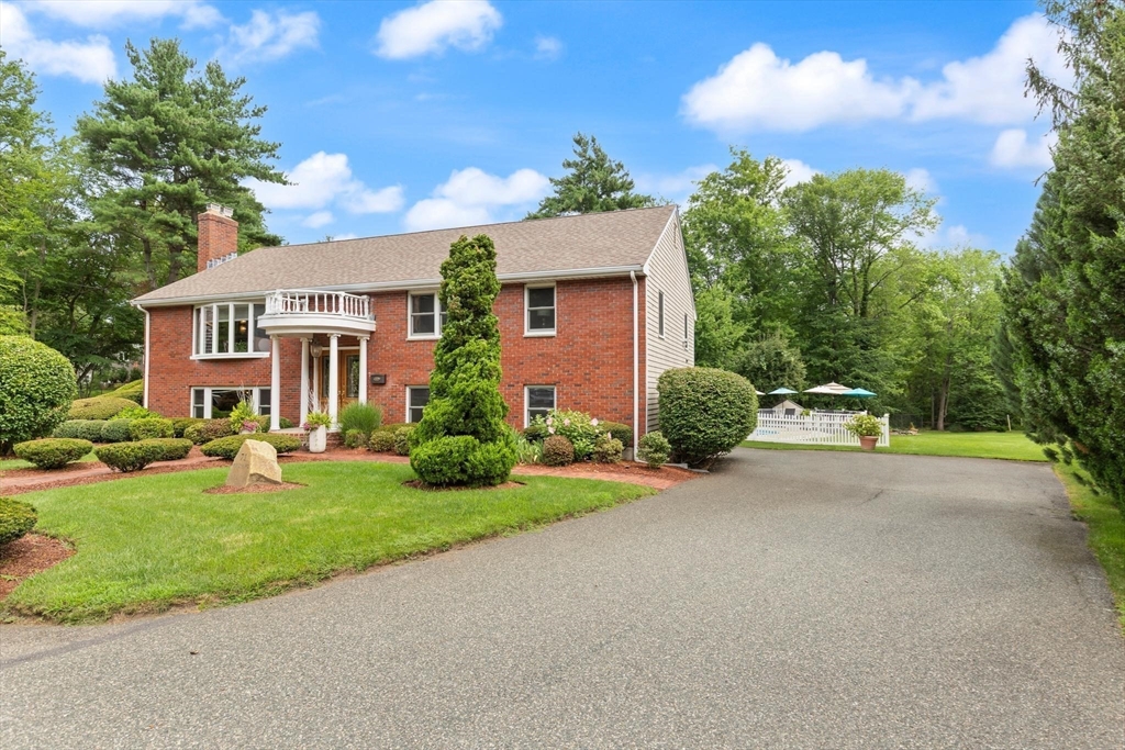 71 Poulos Rd Property Photo 3