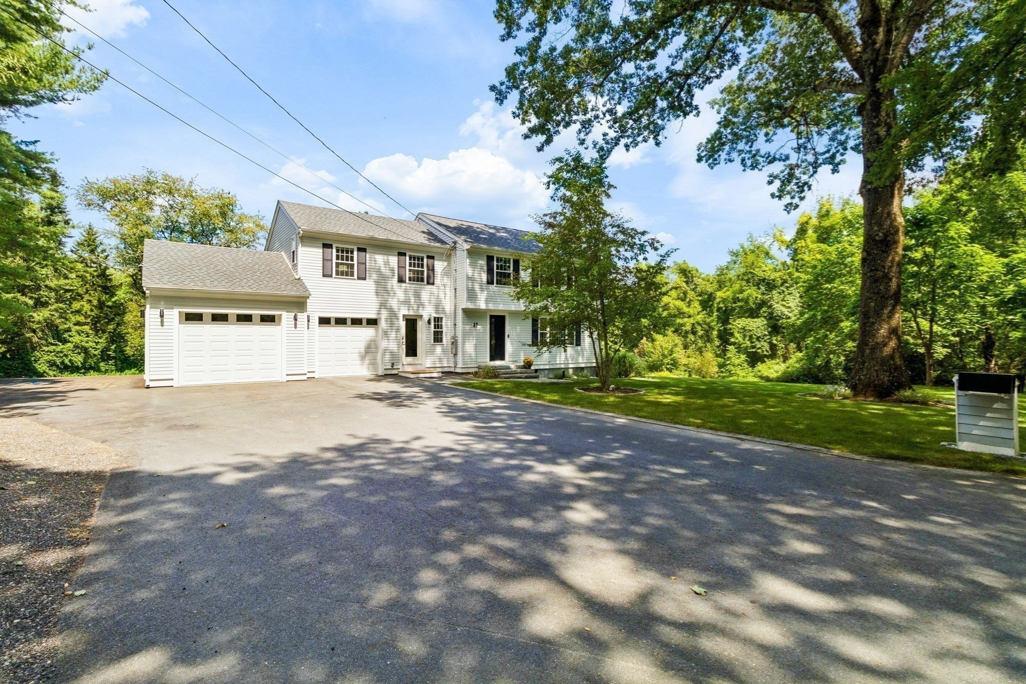 27 Maple St Property Photo 6