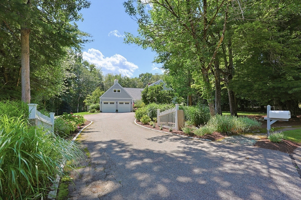 35 Tucker Ln Property Photo 2