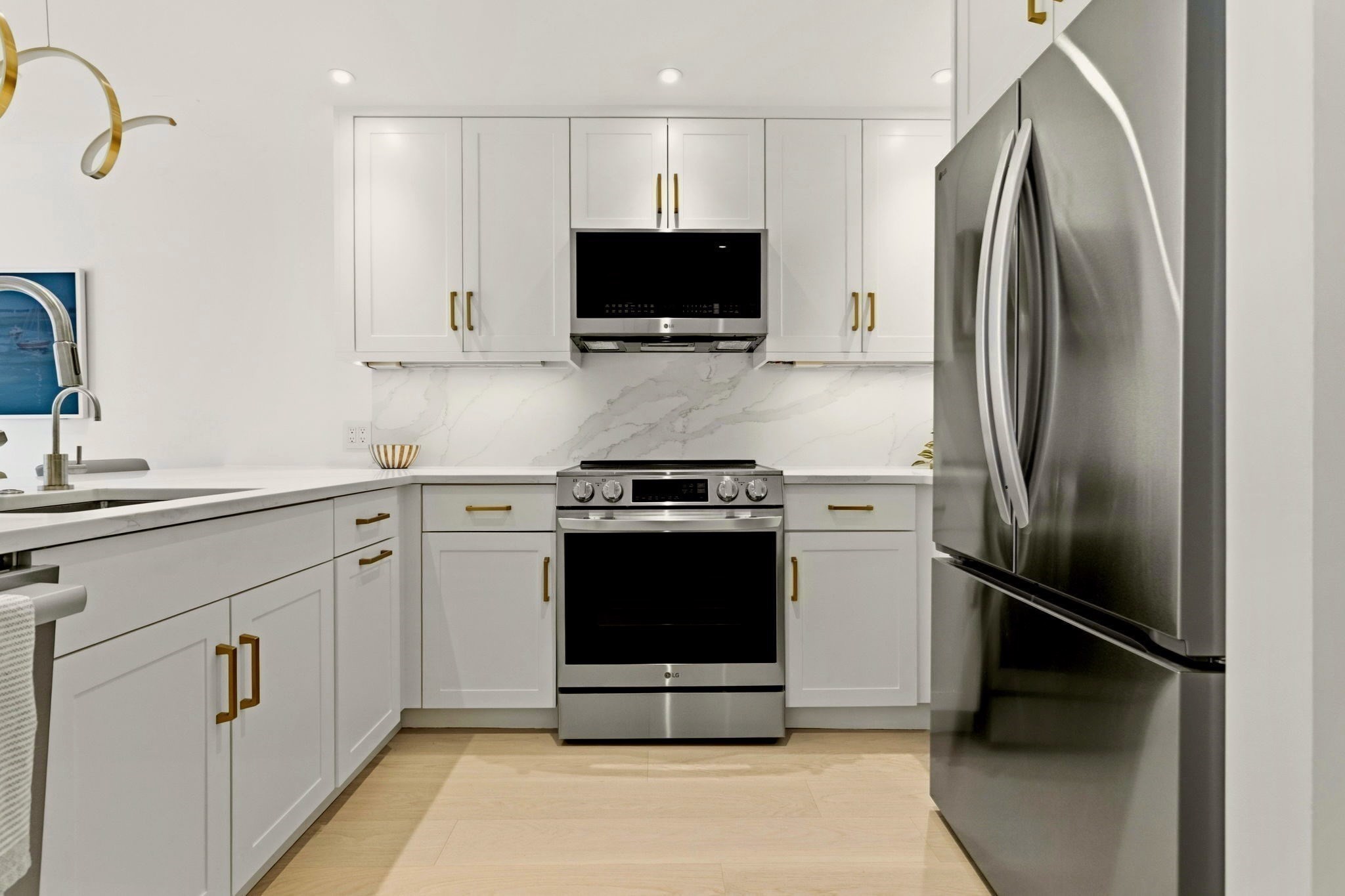 80 Broad St # 1009 Property Photo 8