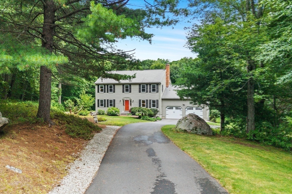 3 Leone Lane Property Photo 1