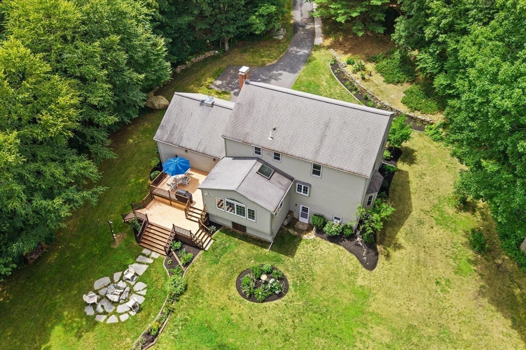 3 Leone Lane Property Photo 4