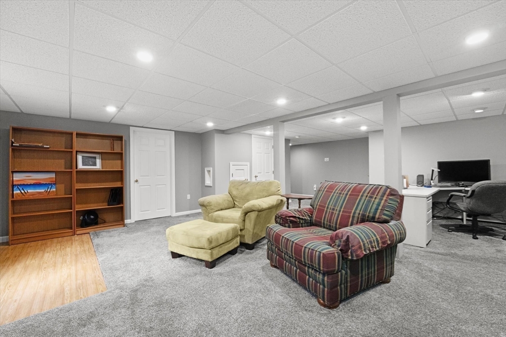 3 Leone Lane Property Photo 31