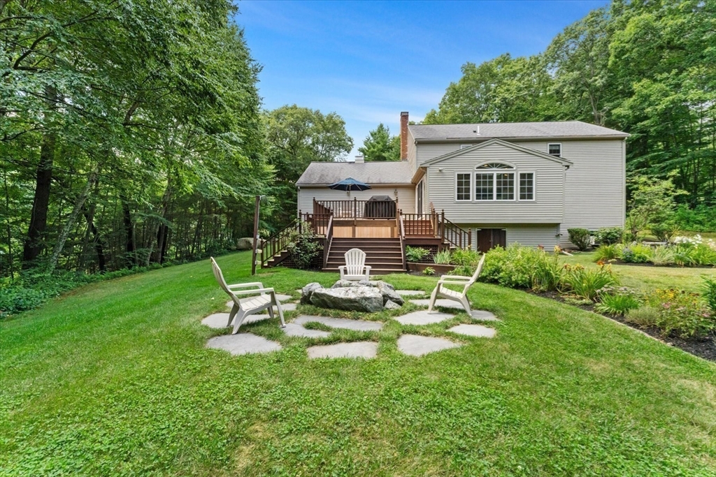3 Leone Lane Property Photo 34