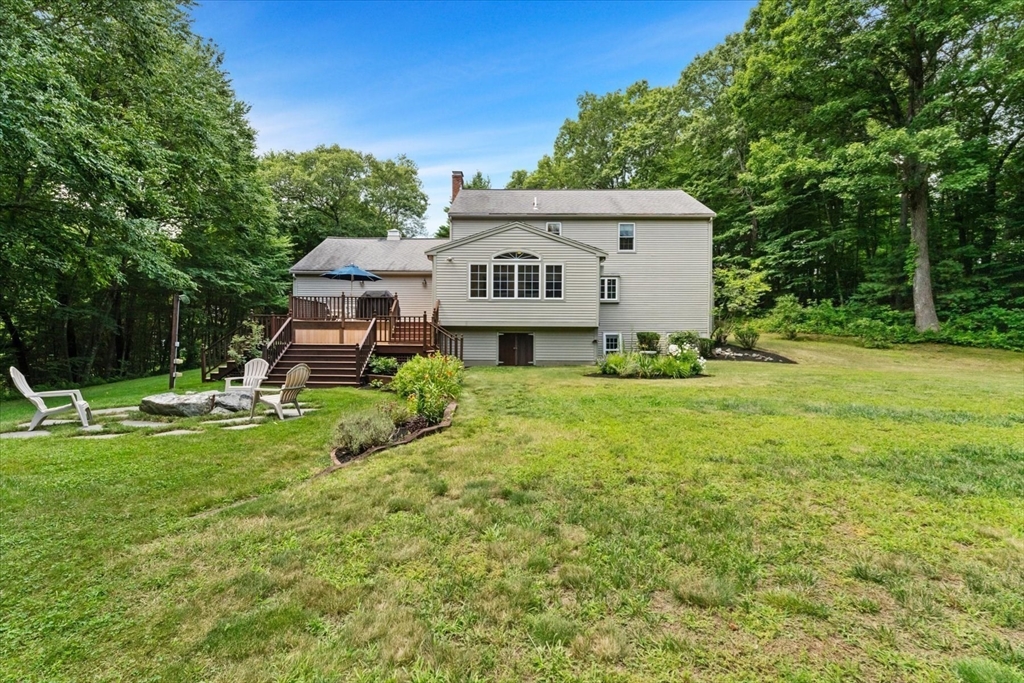 3 Leone Lane Property Photo 35