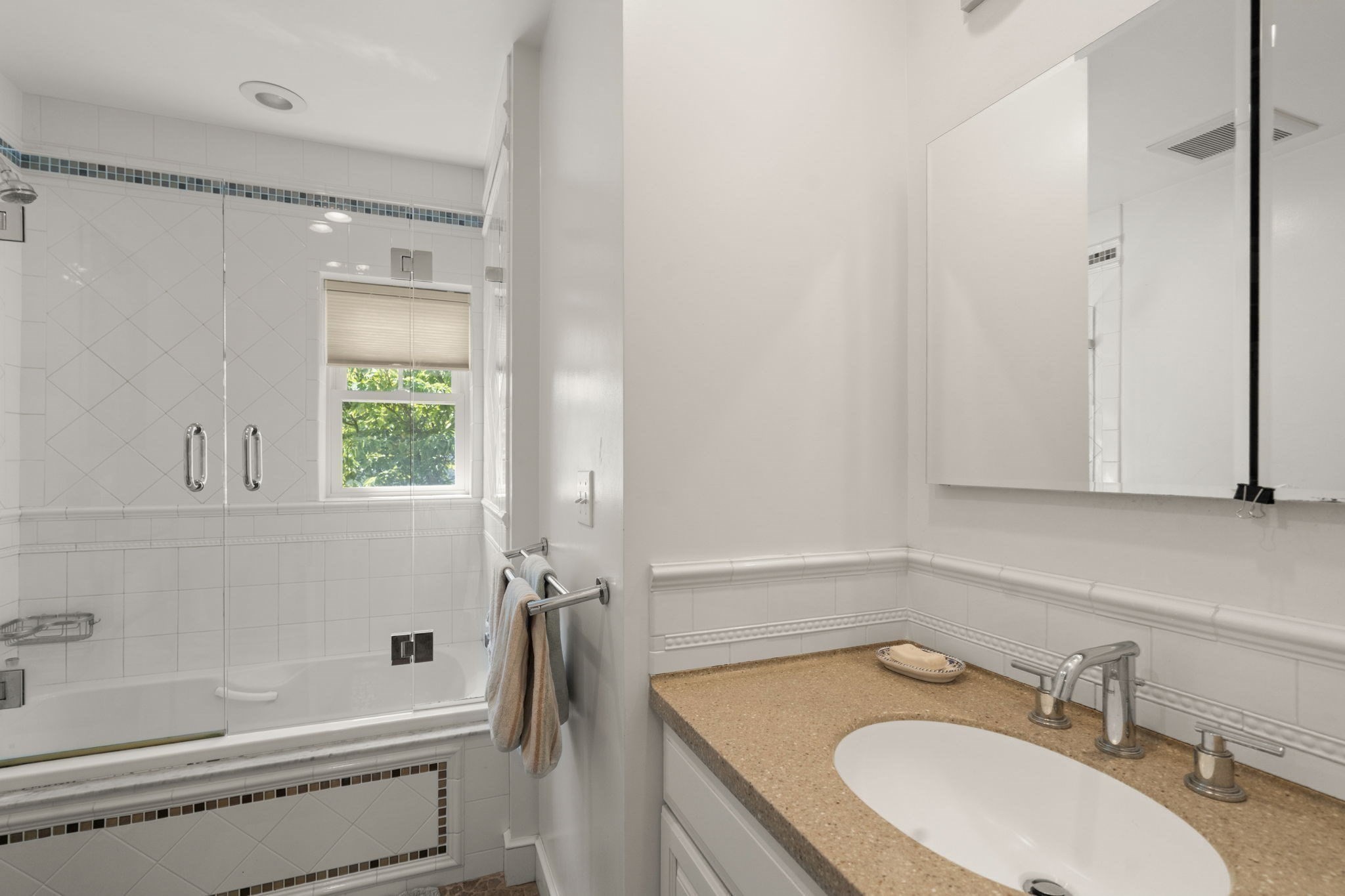 105 Randolph Ave Property Photo 19