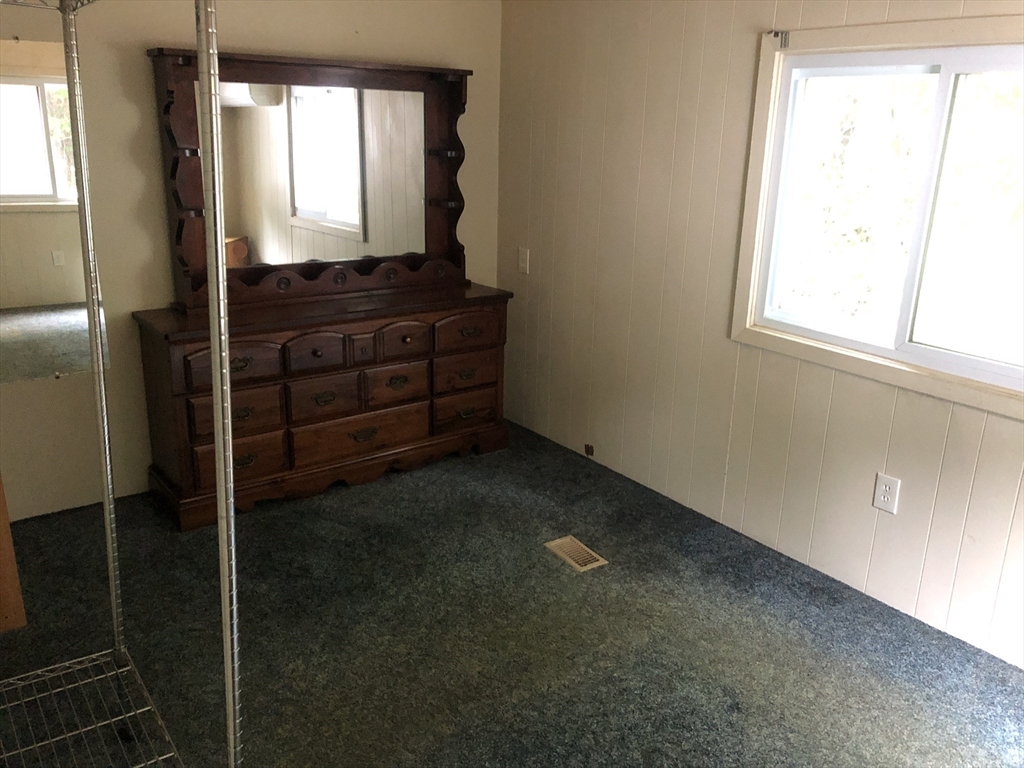 447 Washington St Property Photo 3