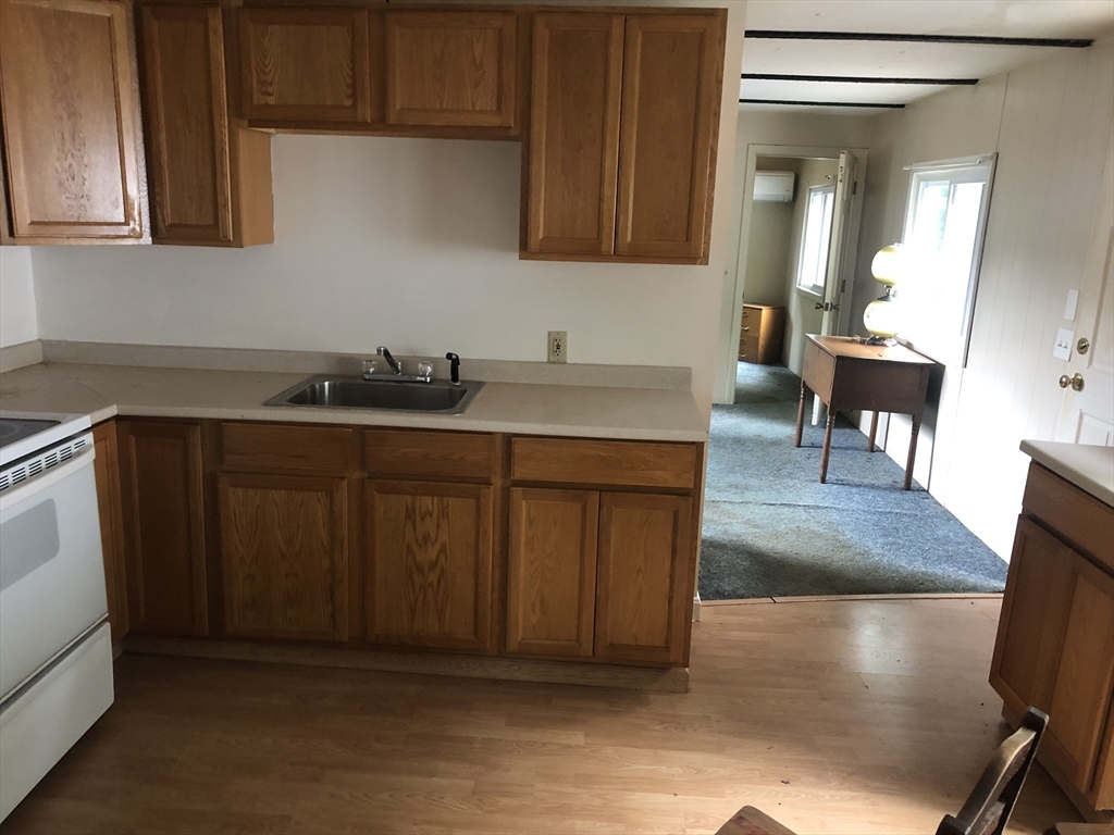 447 Washington St Property Photo 5