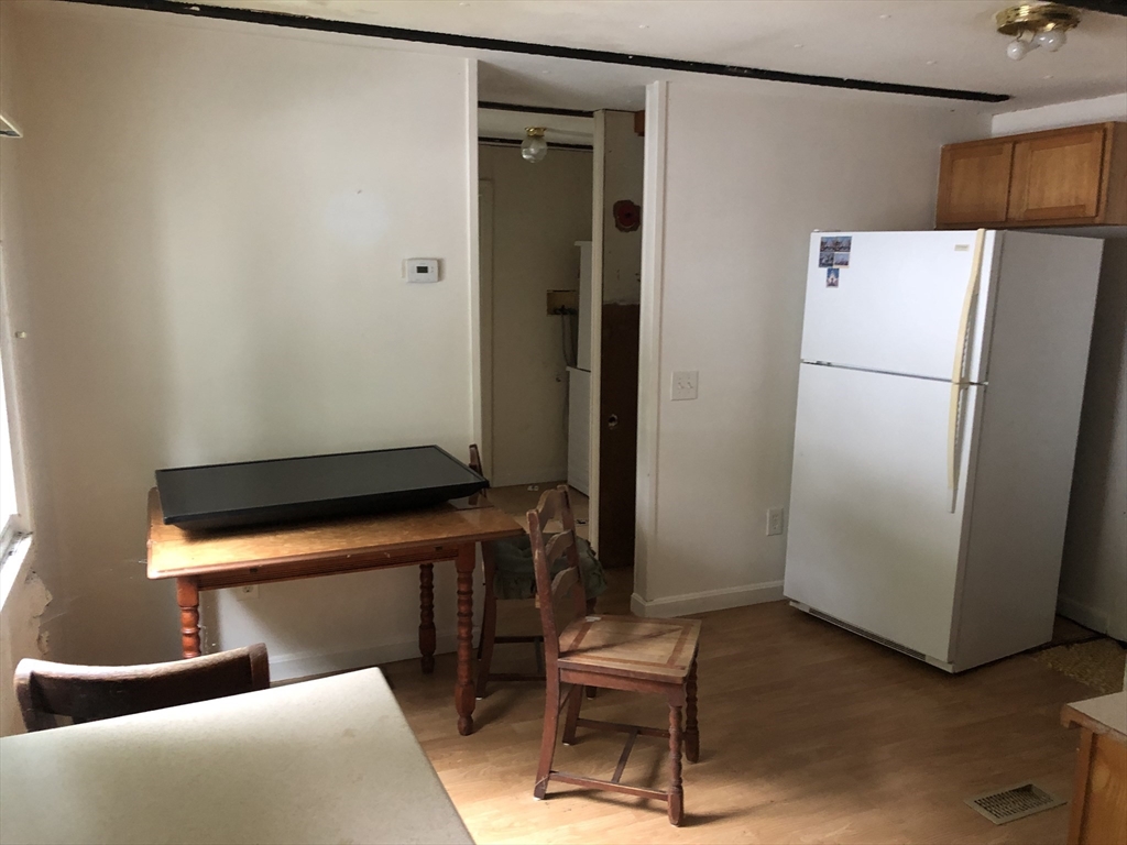 447 Washington St Property Photo 6