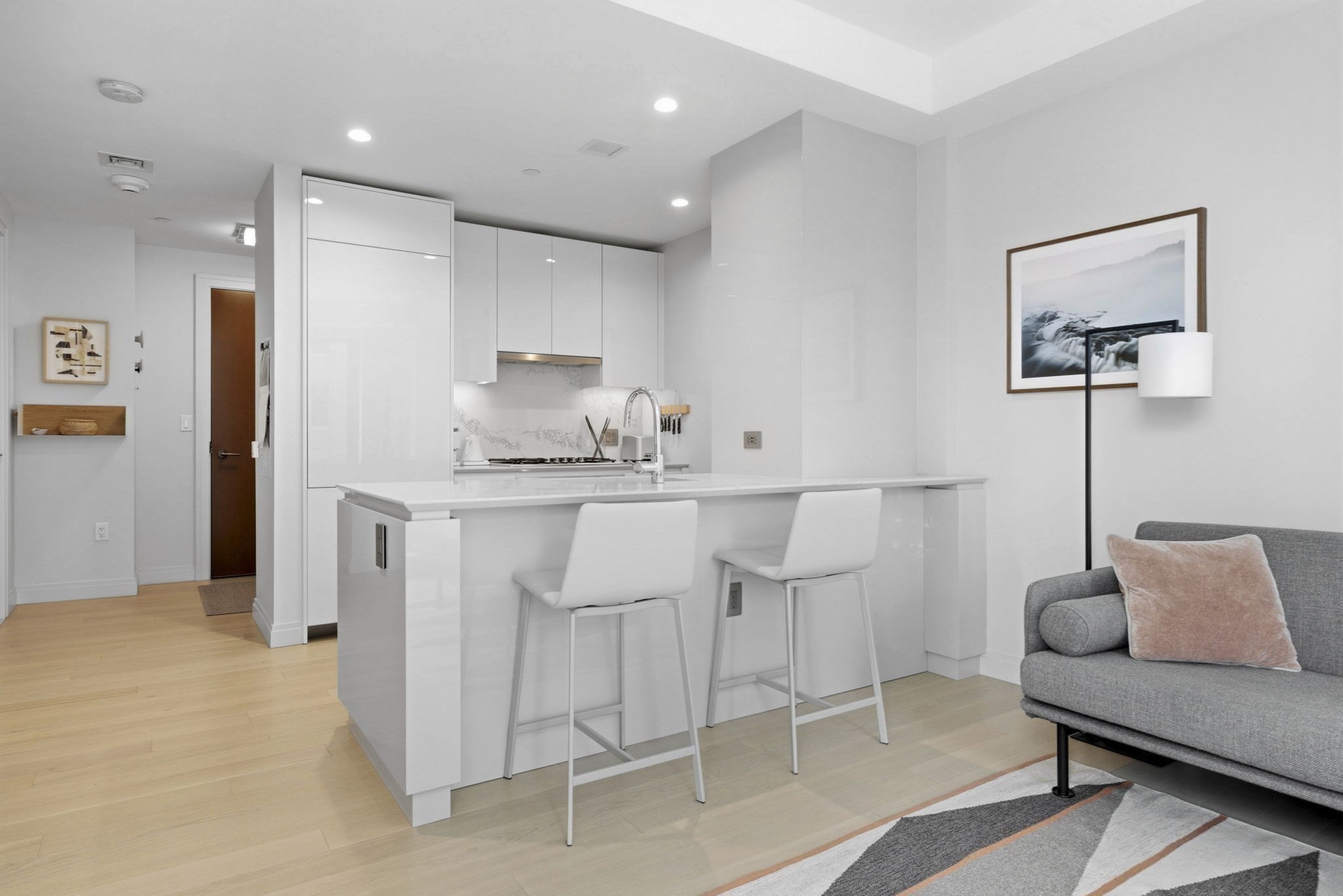 135 Seaport Blvd # 1016 Property Photo 7