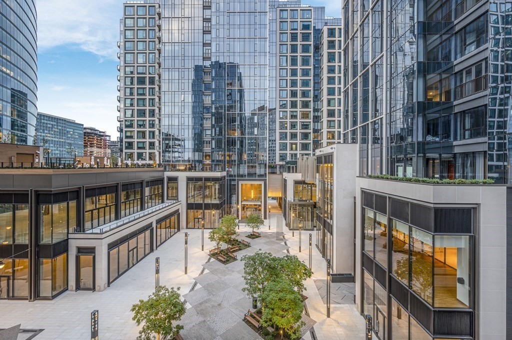 135 Seaport Blvd # 1016 Property Photo 35