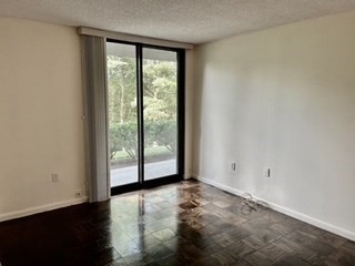 40 Village Rd # 108a Property Photo 16