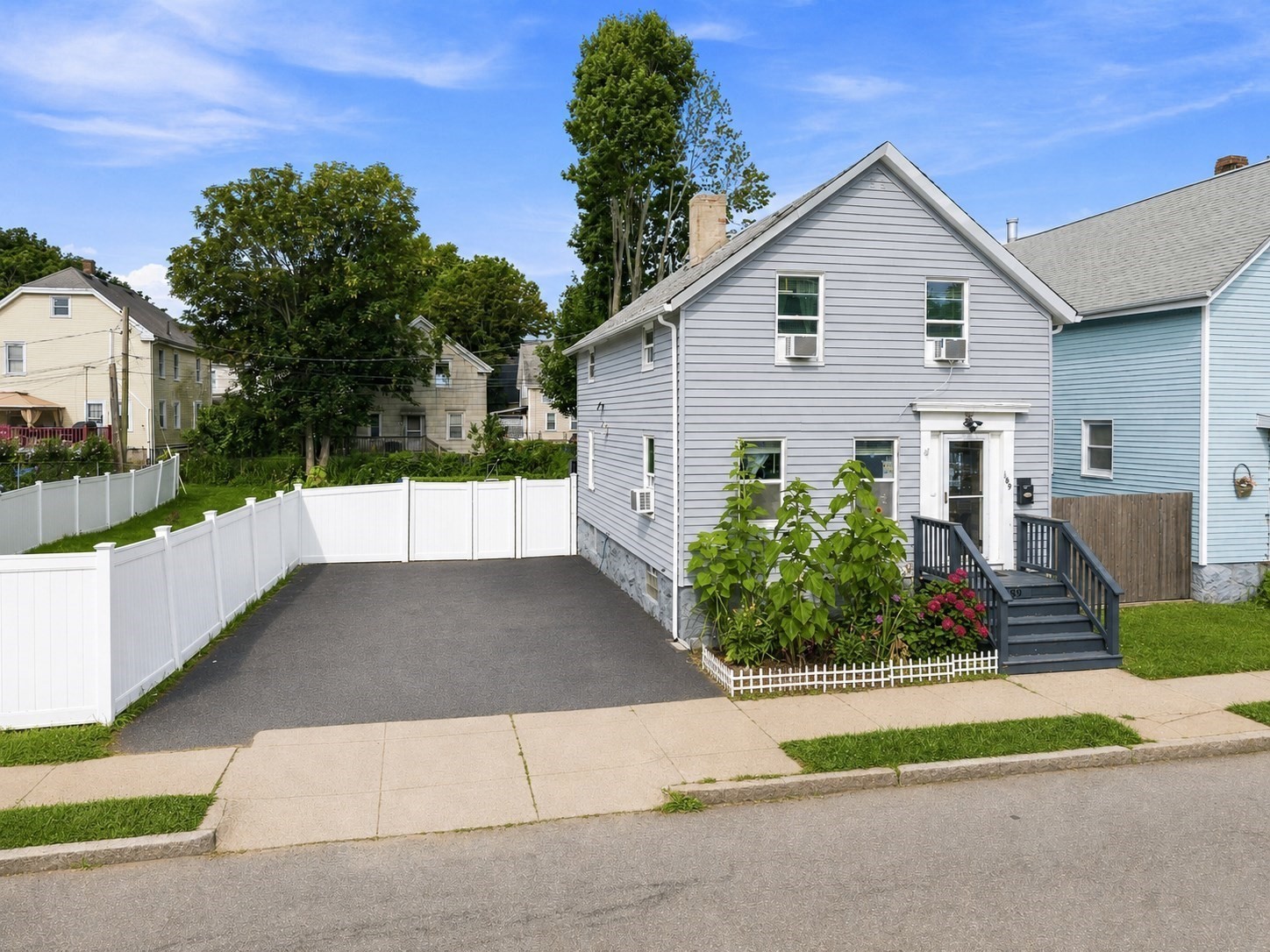 189 Park Property Photo 1